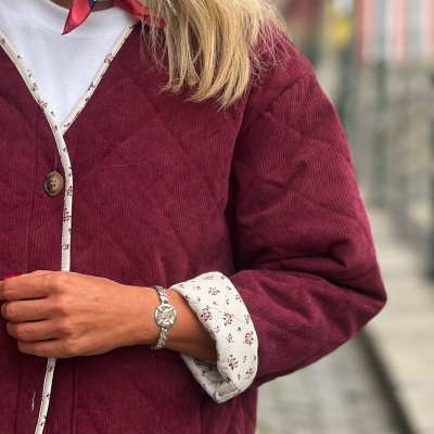 Casaco&#x20;bombazina&#x20;&quot;Passeio&#x20;na&#x20;Pra&#x00E7;a&quot;