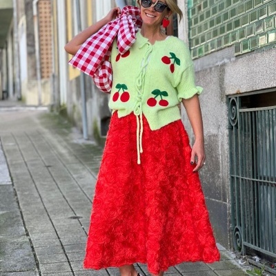 Casaco&#x20;verde&#x20;com&#x20;cerejas