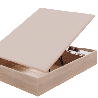 Cama com estrutura em madeira clara e tampa estofada bege ligeiramente levantada mostrando arrumação