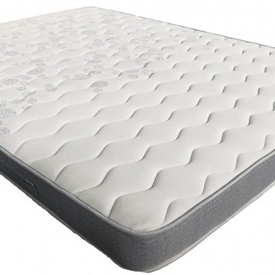 Colchão espesso branco com padrão ondulado e laterais cinza escuro