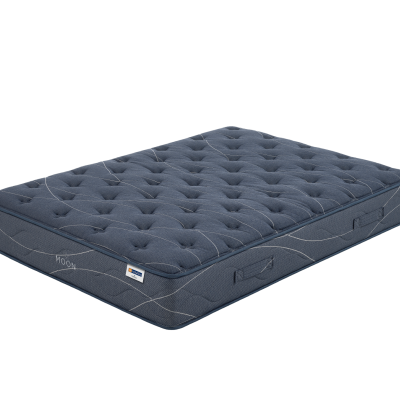 Colchão azul-escuro acolchoado com alças laterais e texto promocional