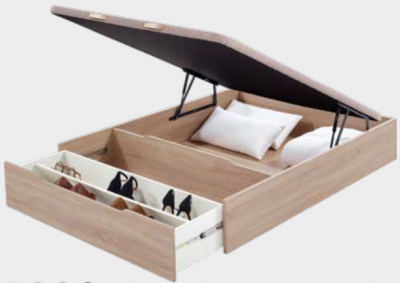 Cama de madeira clara com gaveta organizadora de sapatos e sistema de elevação
