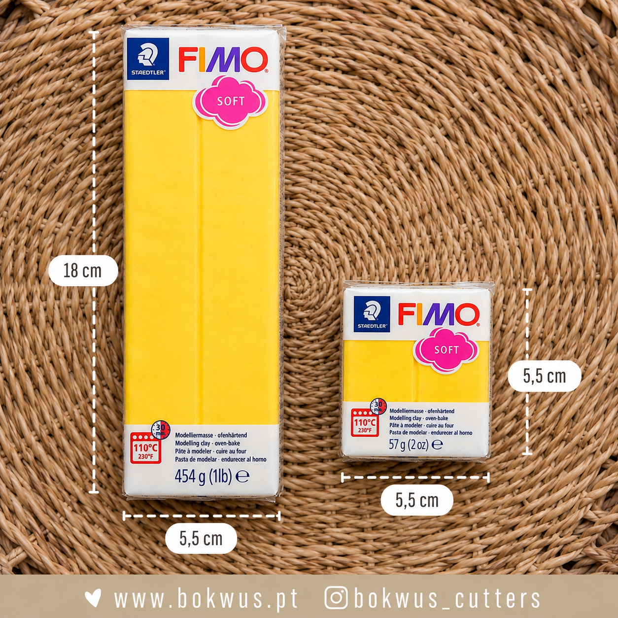 FIMO Soft – Amarelo Girassol (Ref. 16) Dois blocos de massa de modelar FIMO SOFT amarelos, com medidas e pesos, sobre fundo de tecido trançado.