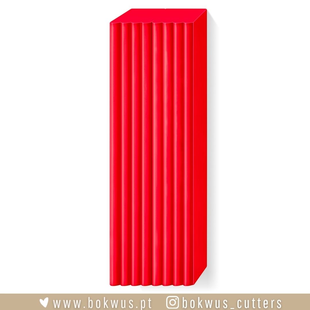 FIMO Soft – Vermelho Indiano (Ref. 24) Conjunto de 10 cortantes de massa vermelhos ondulados