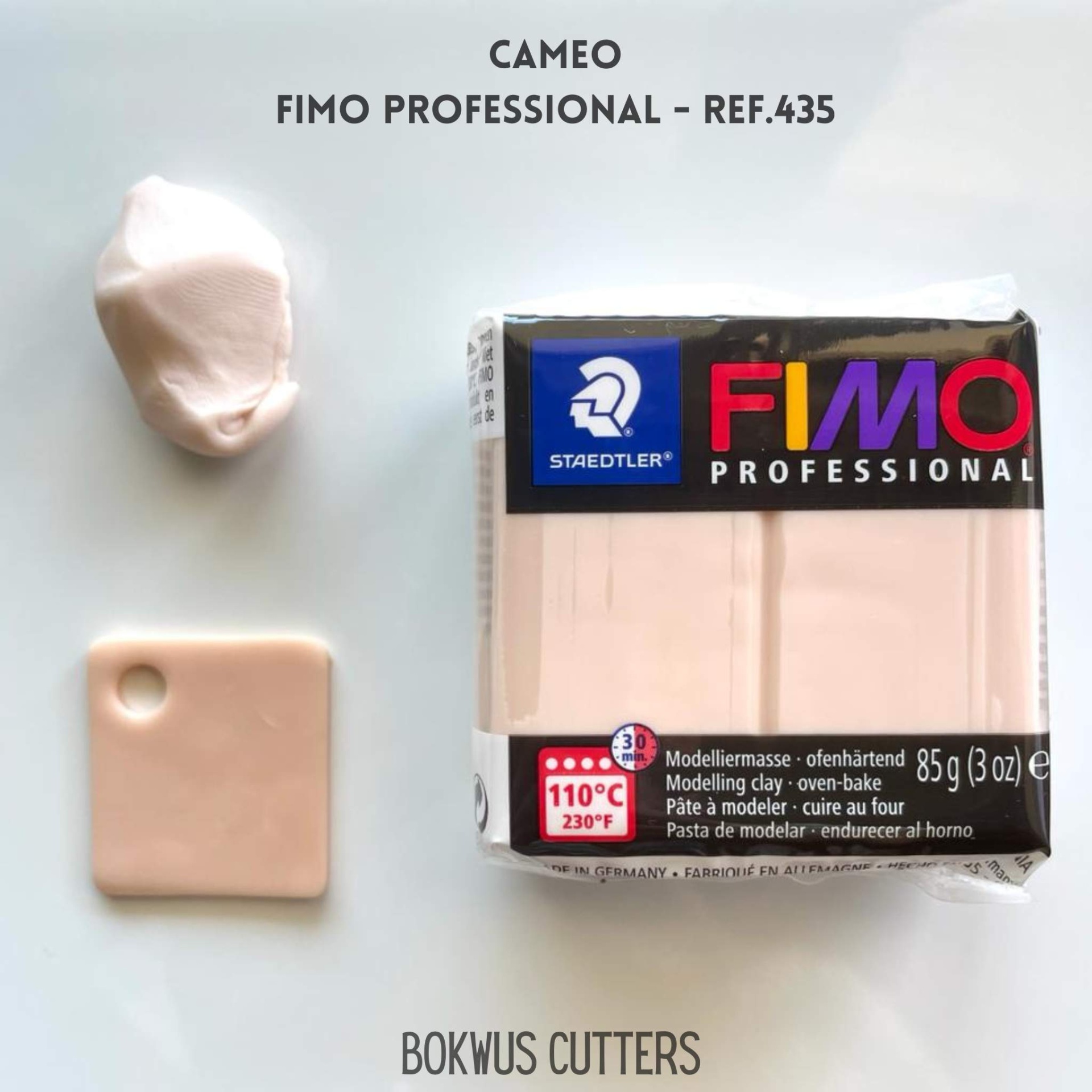 Massa para modelar FIMO Professional rosa claro com peça quadrada e pedaço amassado