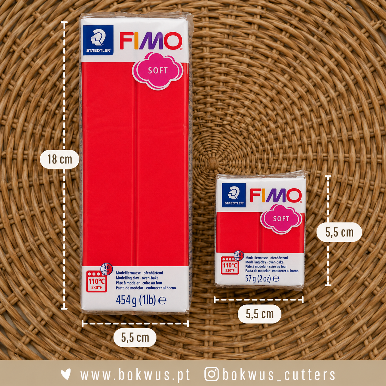 FIMO Soft – Vermelho Indiano (Ref. 24) Dois pacotes de massa de modelar FIMO Soft vermelha da marca STAEDTLER sobre superfície trançada