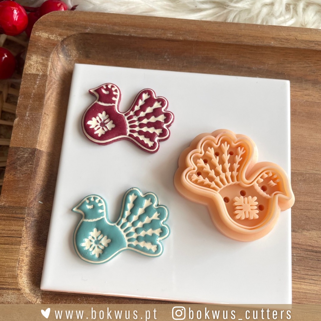 Hygge Noël | Coleção de Natal Conjunto de cortadores de biscoito em forma de pavão em diferentes cores