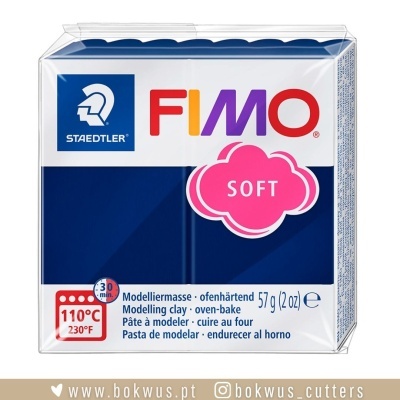 Barra de massa de modelar FIMO Soft azul escura em embalagem plástica