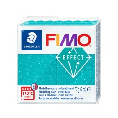 Massa de modelar FIMO Effect azul com glitter em embalagem transparente.