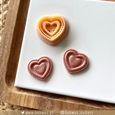Conjunto de cortadores de massa em forma de coração