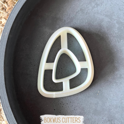 Cortador de plástico branco triangular arredondado com divisórias