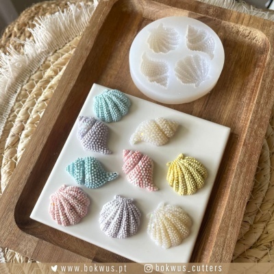Molde de silicone para conchas e conchas decorativas feitas de pérolas coloridas