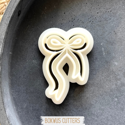 Conjunto de cortadores de massa em forma de laço branco