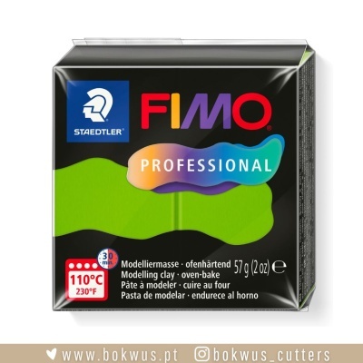 Embalagem preta de pasta modelar FIMO Professional verde
