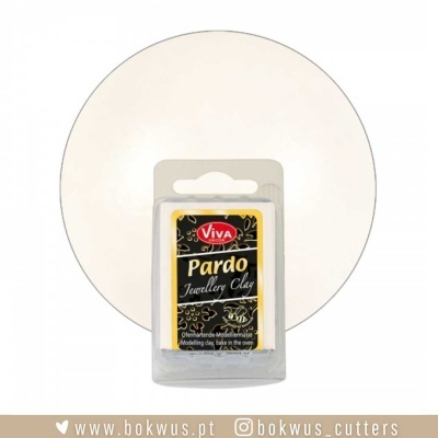 Embalagem de argila para joalharia Viva Pardo em fundo branco