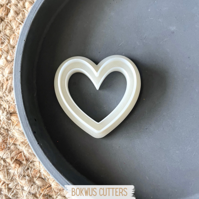 Forma de cortar bolachas em plástico branco em forma de coração duplo
