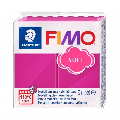 Embalagem de massa de modelar FIMO SOFT cor rosa da Staedtler, com informações sobre cozedura