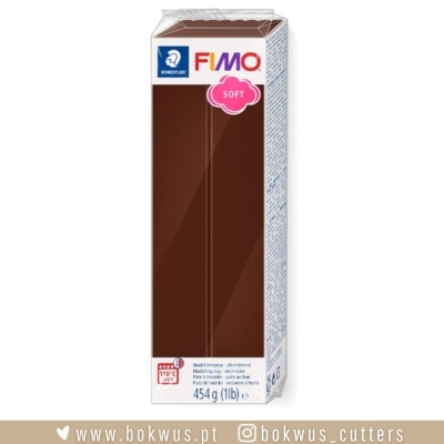 Barra de massa de modelar FIMO Soft castanho escuro na embalagem