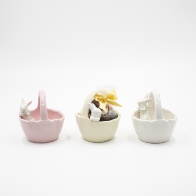 Cestinha Decorativa em Cerâmica com Sortido de Amêndoas 🐰 Cestinha Decorativa em Cerâmica com Sortido de Amêndoas 🐰