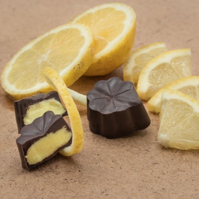 Bombons com Recheio de Limão Bombons com Recheio de Limão