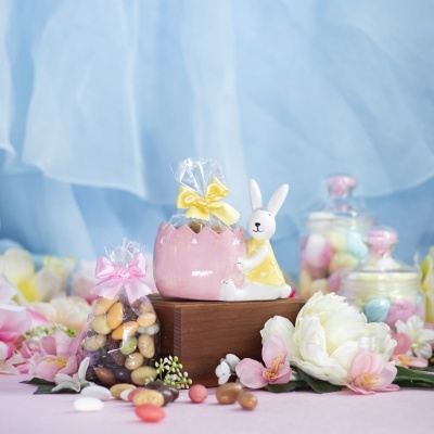 Coelho Decorativo de Páscoa com Sortido de Amêndoas🐰