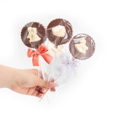 Chupa de Chocolate de Leite c\ Figura de Chocolate Branco