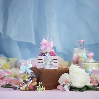 🐰 Caixa de Madeira com Sortido de Amêndoas