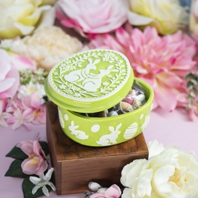 Caixa de Páscoa em Cerâmica com Sortido de Amêndoas 🐰