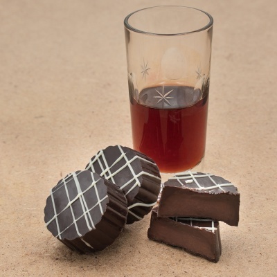 Bombons de Chocolate Negro 70% com Recheio de Licor de Ginja