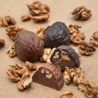 Bombons com Recheio de Praliné e Noz