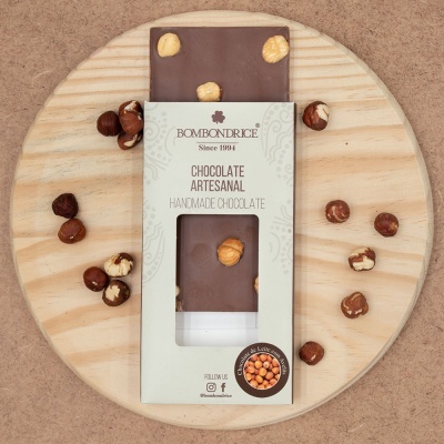 Tablete de Chocolate de Leite com Avelãs