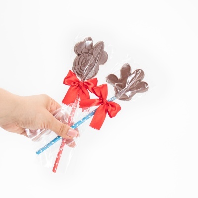 Chupa de Chocolate de Leite - Minnie Mouse e Mickey Mouse Chupa de Chocolate de Leite - Minnie Mouse e Mickey Mouse