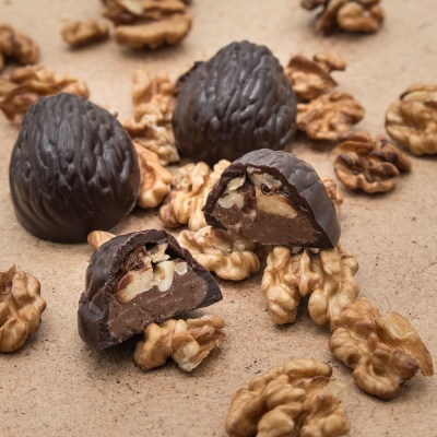 Bombons com Recheio de Praliné e Noz