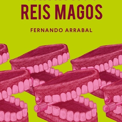 Capa de livro Carta aos Reis Magos com dentes de plástico rosa em fundo verde