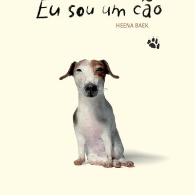 Capa de livro com cão sentado e texto em português
