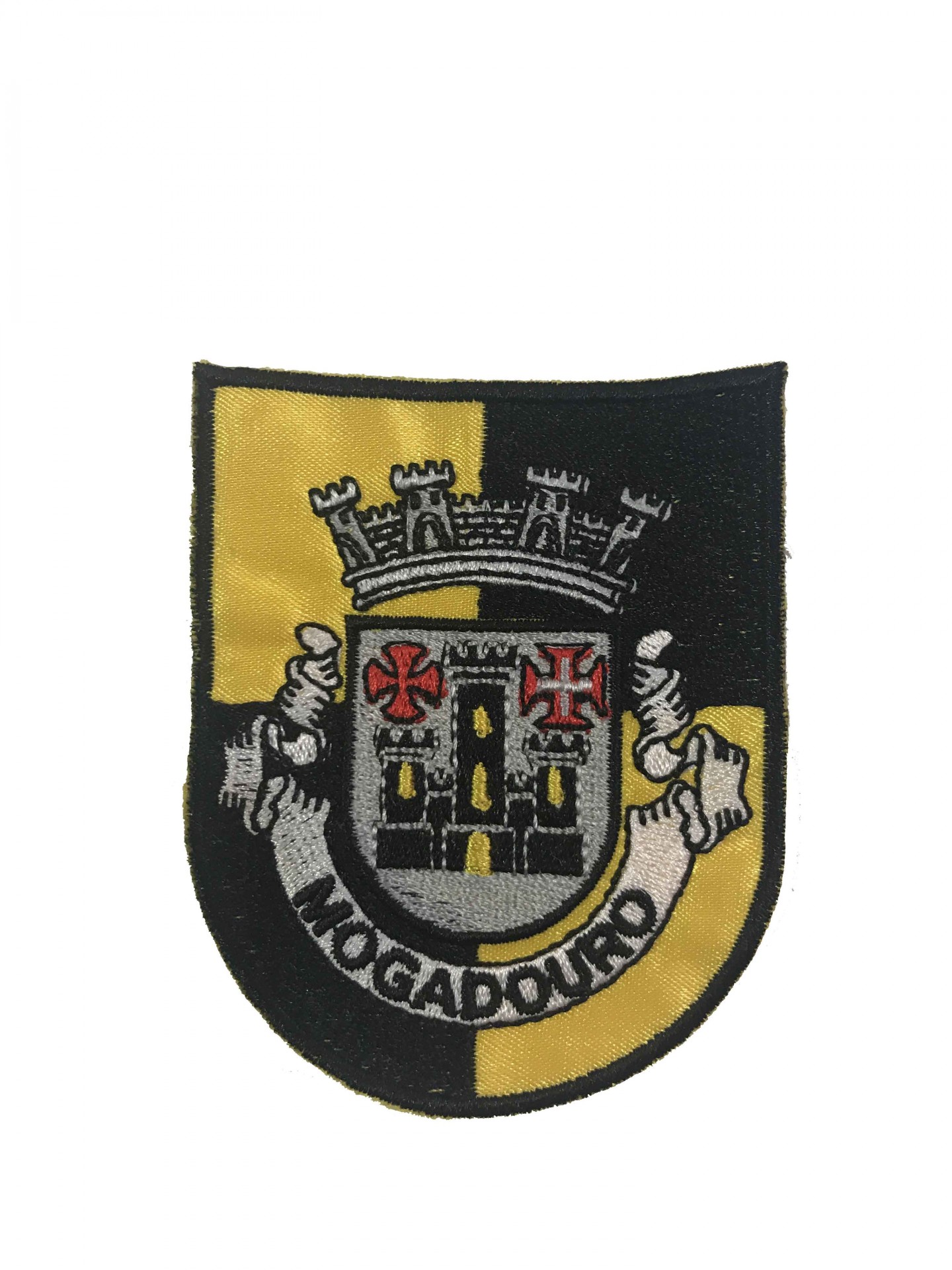 Emblema bordado com escudo heráldico em amarelo, preto, cinzento, vermelho e branco
