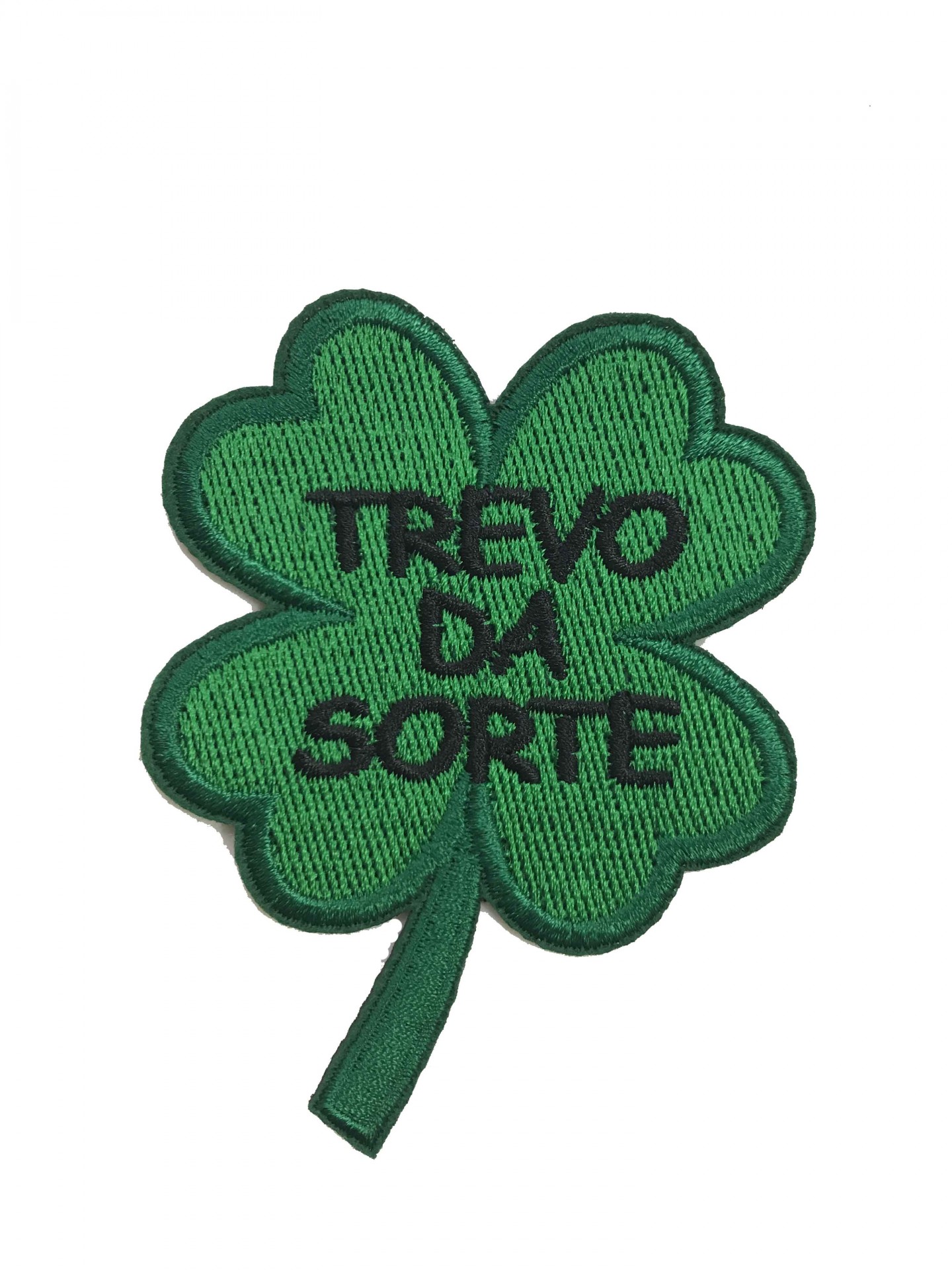 Emblema bordado de trevo da sorte verde com texto em preto