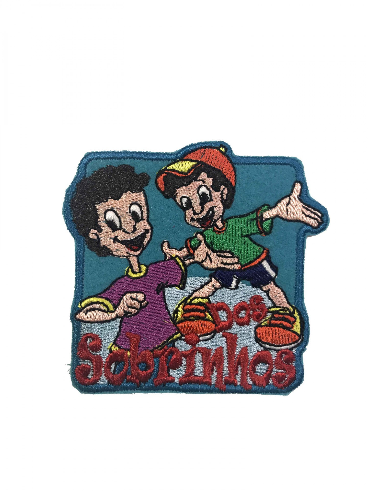 Emblema bordado com duas crianças e texto Sabatinhos Da 08