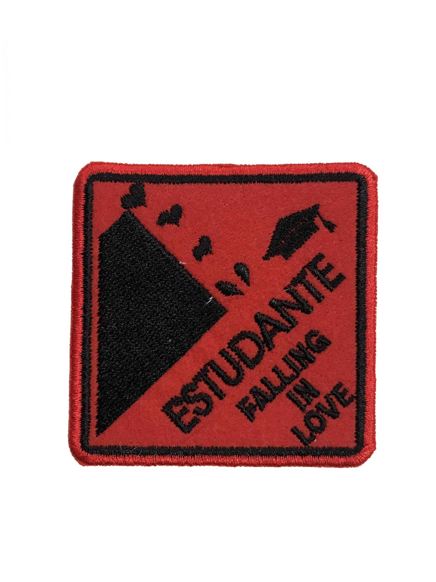 Emblema quadrado vermelho e preto com texto e figura de queda