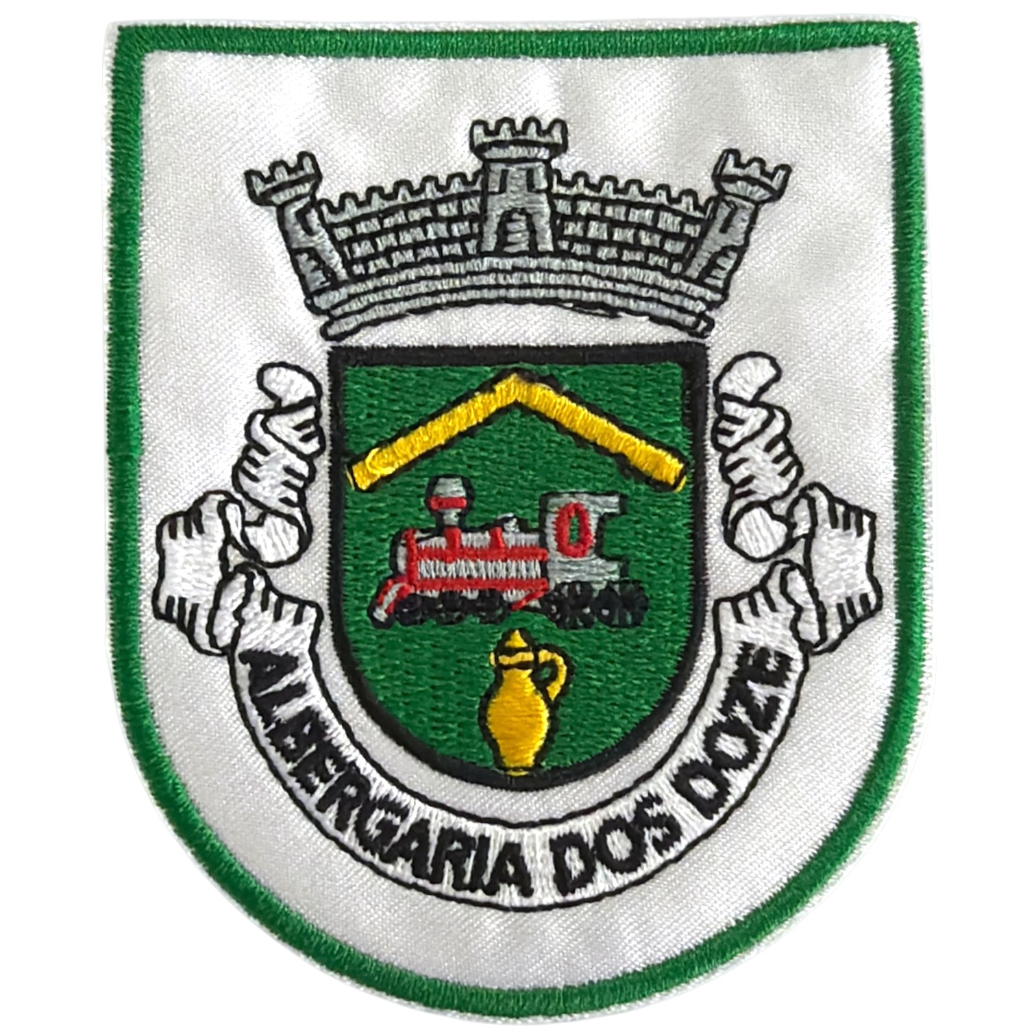 Patch bordado com escudo verde e comboio vermelho