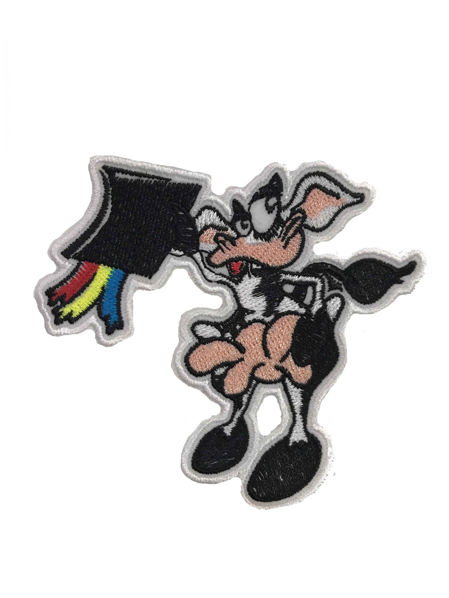 Patch bordado de vaca animada com chapéu preto e franjas coloridas