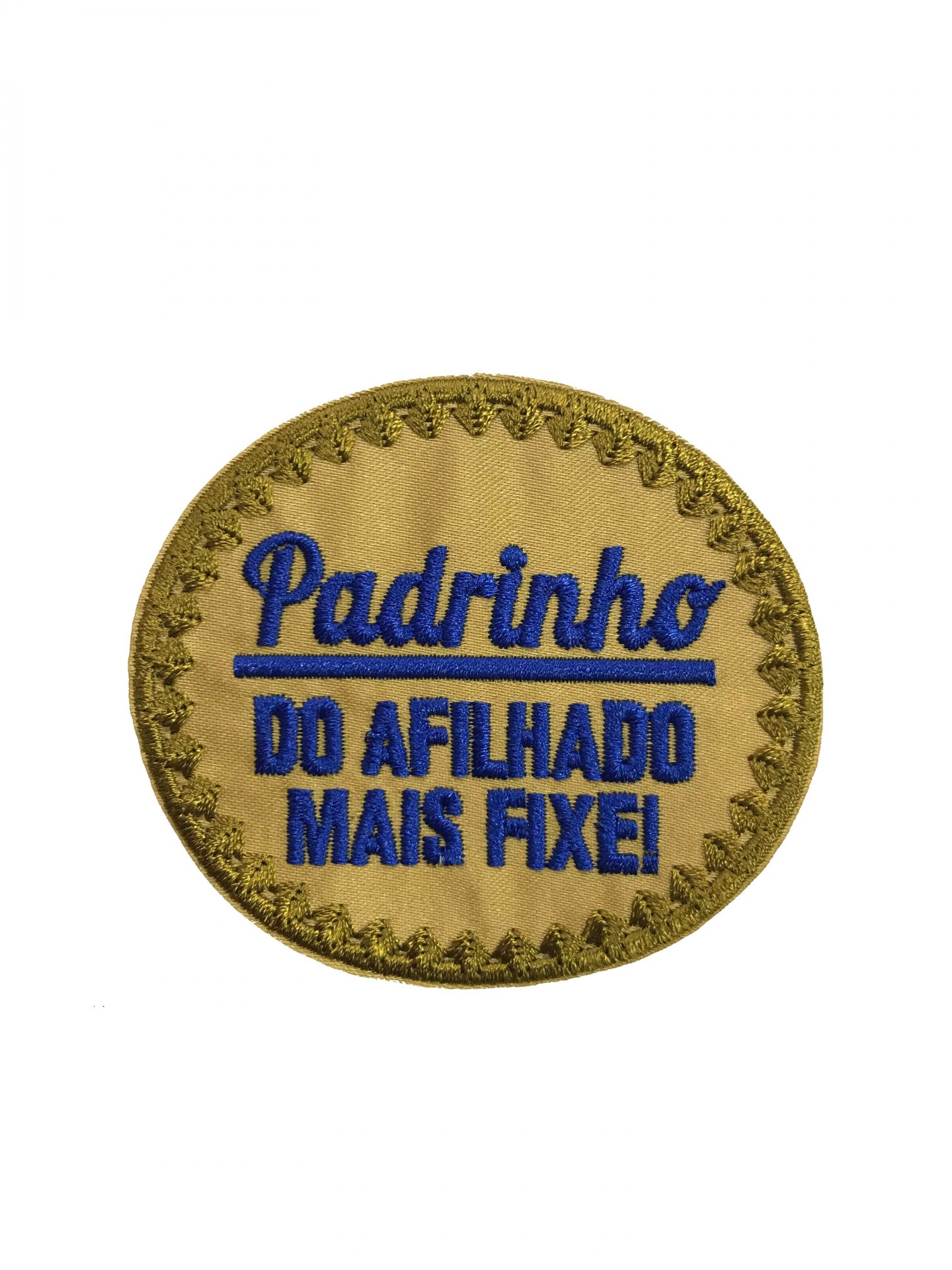 Patch redondo bege com texto azul e borda verde