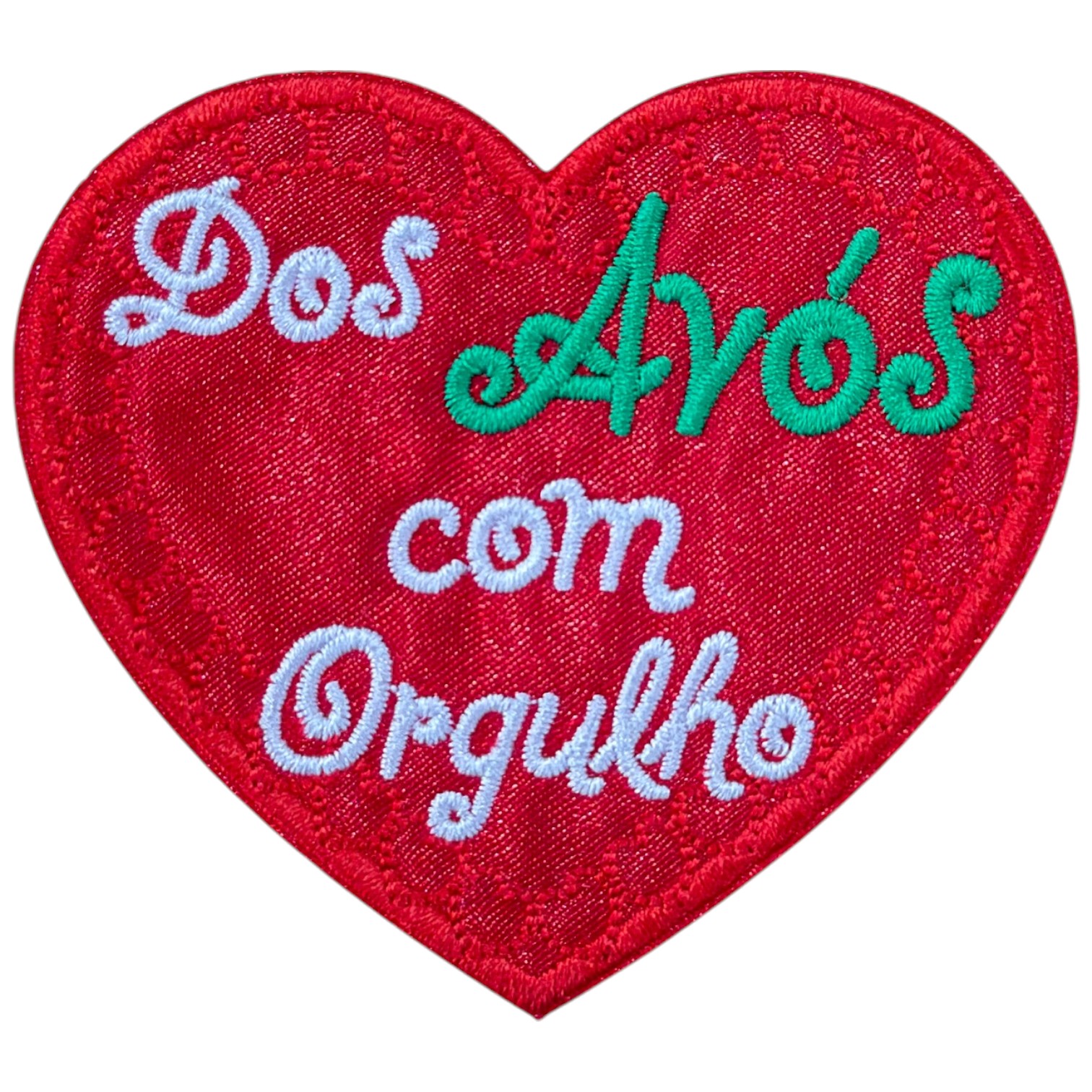 Patch bordado vermelho em forma de coração com texto colorido