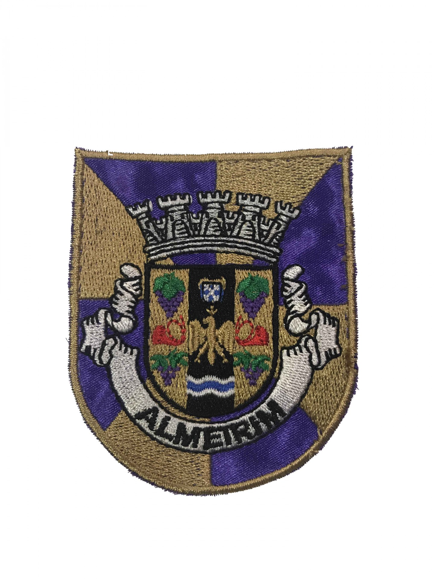 Emblema bordado com brasão e texto ALMEIRIM