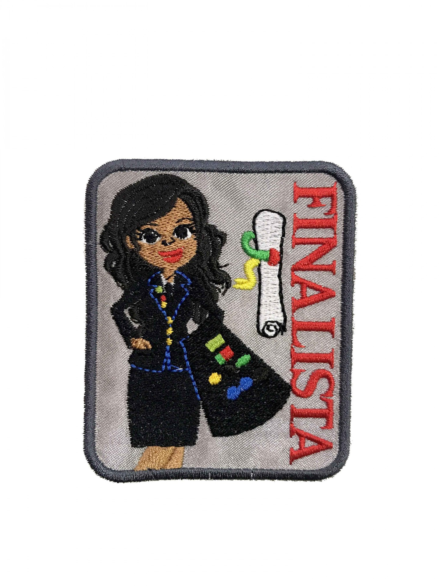 Emblema bordado 'FINALISTA' com mulher e diploma