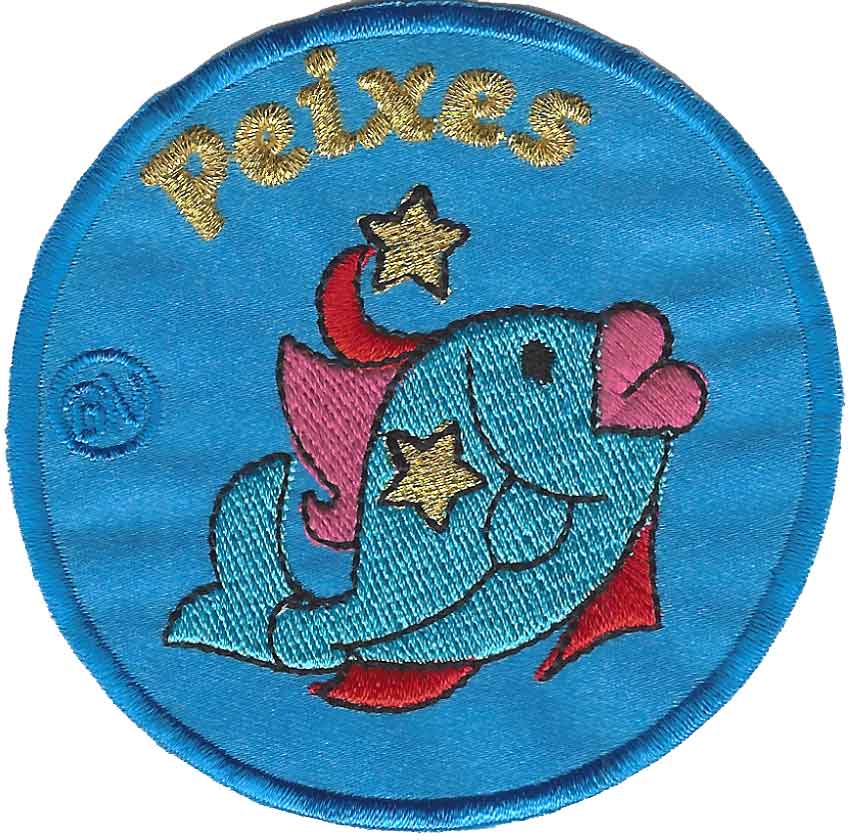 Insígnia bordada azul com peixe e texto 'Peixes'