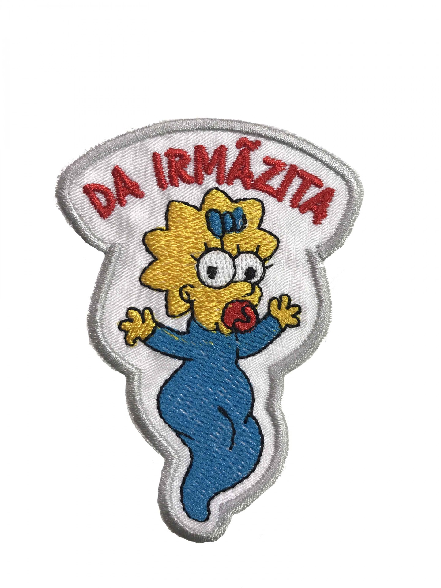 Patch bordado da personagem Maggie Simpson com texto vermelho 'DA IRMÃZITA'
