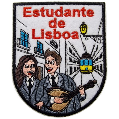 Emblema bordado Estudante de Lisboa com estudantes, guitarra, rua e elétrico.