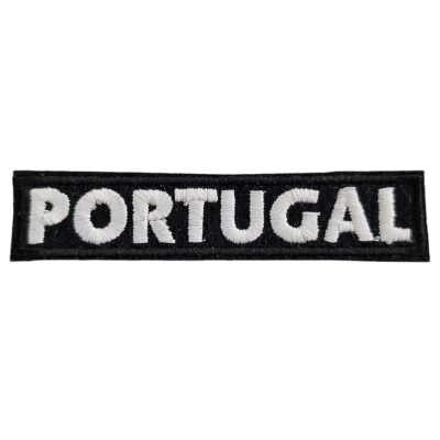 Emblema tecido com a palavra PORTUGAL bordada a branco sobre fundo preto