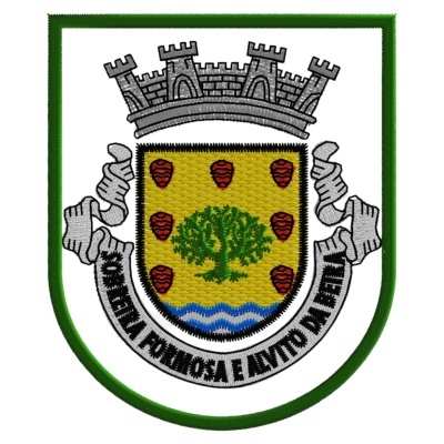 Emblema bordado com árvore verde e texto JUNTA DE FREGUESIA E AJUNTAMENTO DA BAIXA